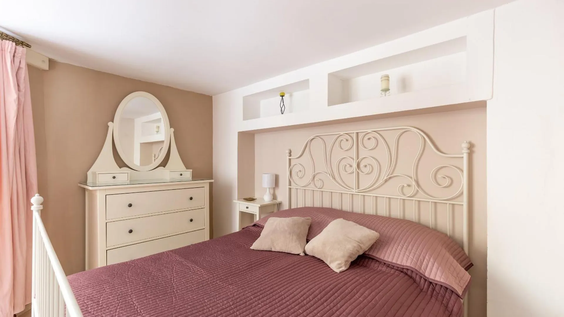 D20 Dob Apartment Budapest