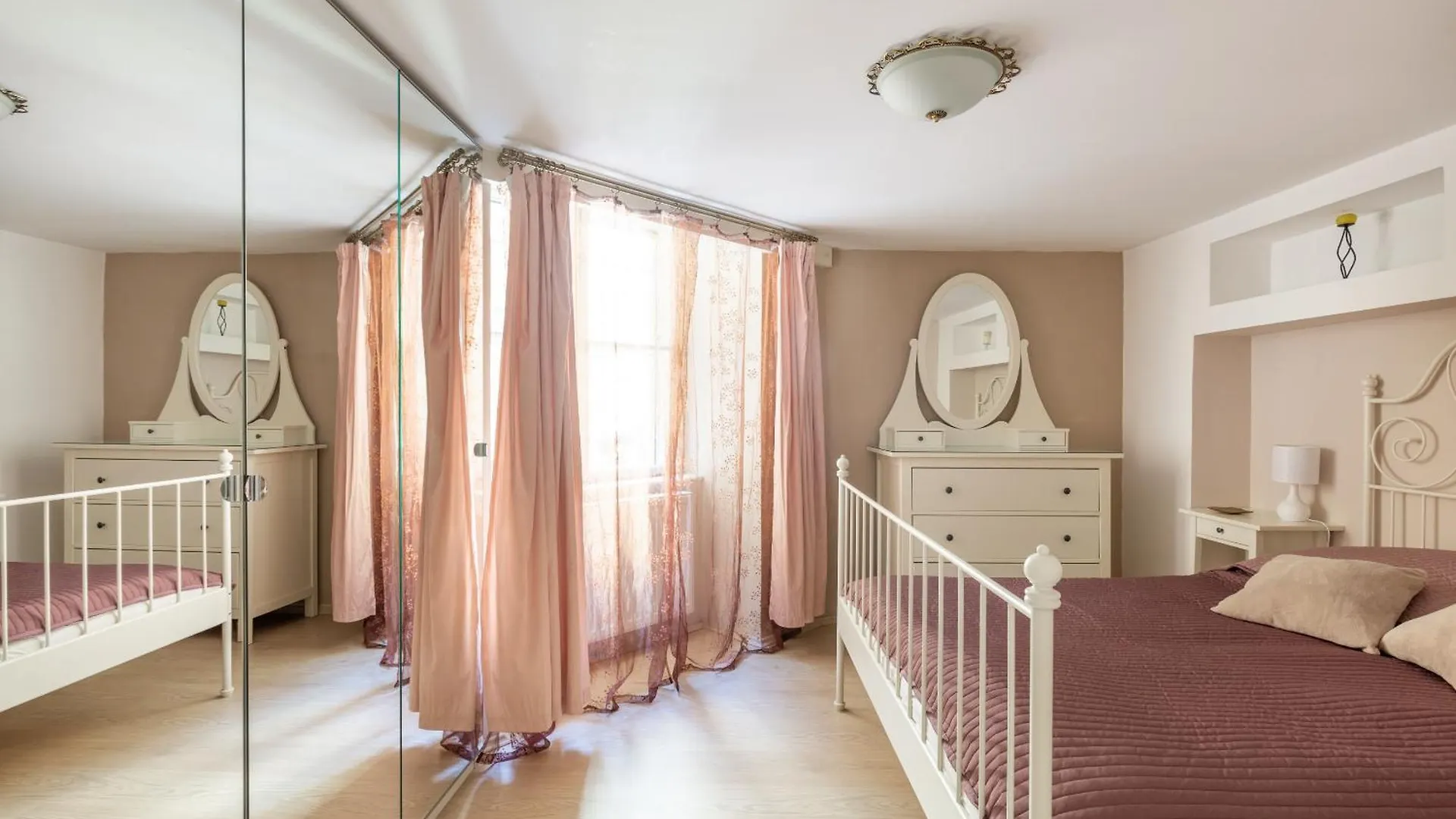D20 Dob Apartment Budapest